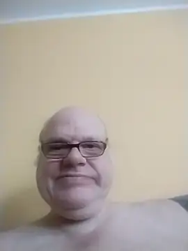 [5 Feb 11:47] Public Show – video modela na kameri jk6t