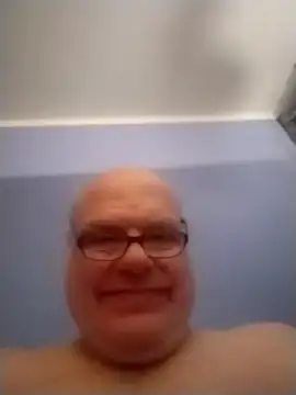 [8 Feb 01:39] Public Show – video modela na kameri jk6t