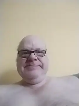 [9 Feb 14:02] Public Show – video modela na kameri jk6t