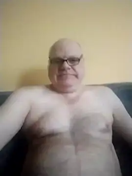 [11 Feb 13:14] Public Show – video modela na kameri jk6t