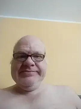 [16 Feb 13:10] Public Show – видео вебкам-модели jk6t