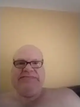 [16 Feb 18:08] Public Show – video modela na kameri jk6t