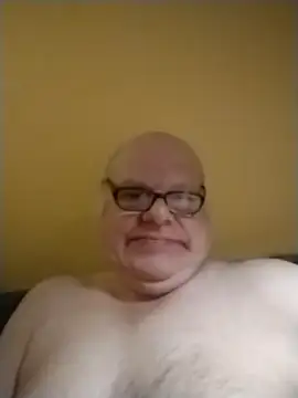 [19 Feb 22:24] Public Show – video modela na kameri jk6t