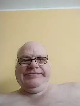 [20 Feb 13:47] Public Show – видео вебкам-модели jk6t