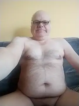 [20 Feb 10:09] Public Show – video modela na kameri jk6t