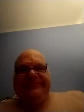 [21 Feb 03:00] Public Show – video modela na kameri jk6t