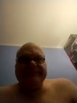 [21 Feb 03:48] Public Show – video modela na kameri jk6t