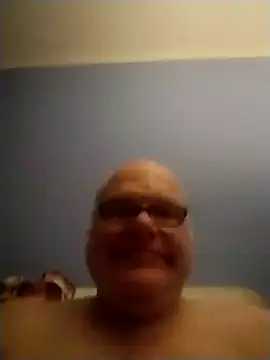 [22 Feb 01:48] Public Show – video modela na kameri jk6t