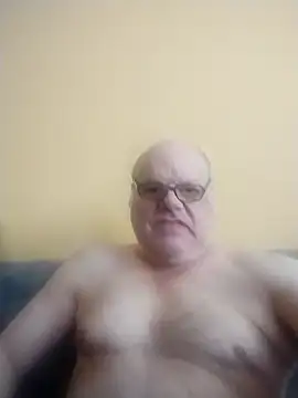 [24 Feb 13:09] Public Show – video modela na kameri jk6t