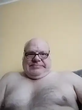 [25 Feb 09:08] Public Show – video modela na kameri jk6t