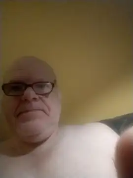 [26 Feb 06:42] Public Show – video modela na kameri jk6t