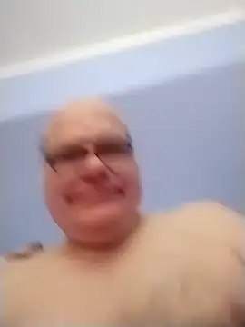 [28 Feb 02:33] Public Show – video modela na kameri jk6t