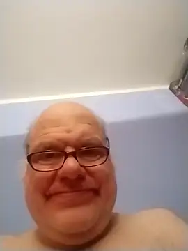 [29 Mar 01:02] Public Show – video modela na kameri jk6t