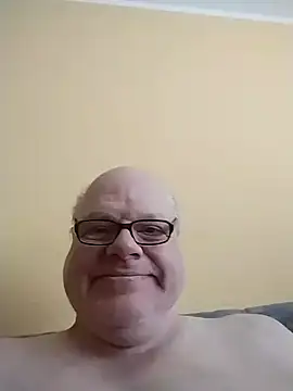 [12 Apr 12:52] Public Show - video by jk6t cam model