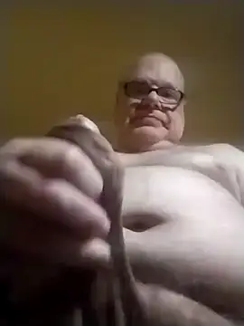 [20 Apr 21:29] Public Show — filmik jk6t, modela(-lki) na kamerkach