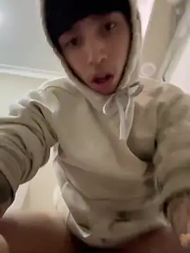 [7 Mar 04:19] Private Show - video by qbaby96 cam model