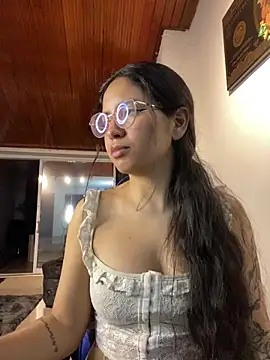 delicious orgasm and feet for you - video by Rosita_forever_ cam model