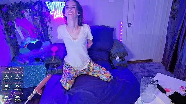 [28 Nov 23:08] Private Show - vidéo du modèle de showcams LadyVLuvs