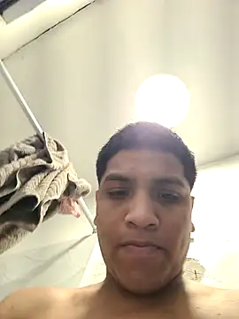 [12 Oct 07:59] Public Show – video modela na kameri terek52