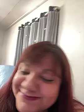 [9 Oct 16:15] Public Show - video av Luciouslouise72@xh cam model