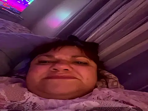 [10 Oct 07:12] Public Show - video av Luciouslouise72@xh cam model