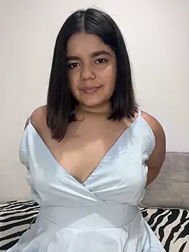 They fucked my belly button!! - vidéo du modèle de showcams 2Angela_