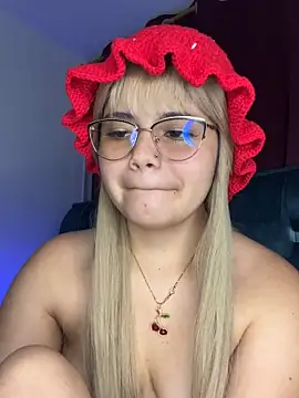 [8 May 00:17] Private Show - vidéo du modèle de showcams 2Angela_