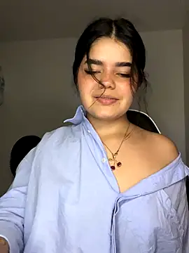 Look my body 🙈🫢 - video by 2Angela_ cam model