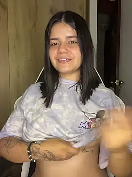 [16 Dec 00:29] Private Show - vidéo du modèle de showcams 2Angela_