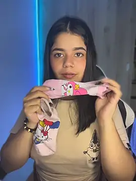 pvt show, socks, anal and squirt🔥 asshole very close up - vidéo du modèle de showcams 2Angela_