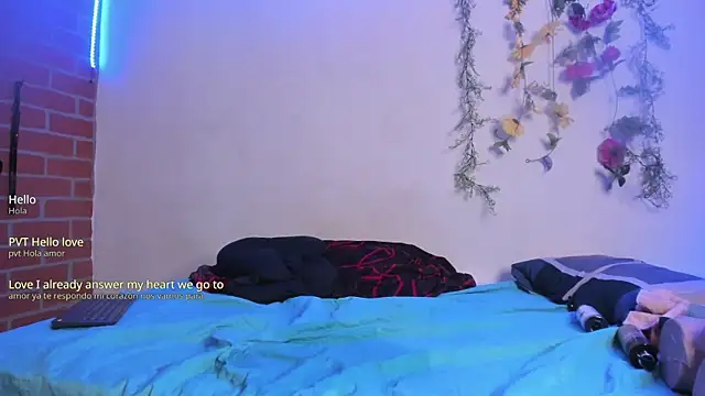 [12 May 19:15] Private Show - video by Laura_hellss cam model