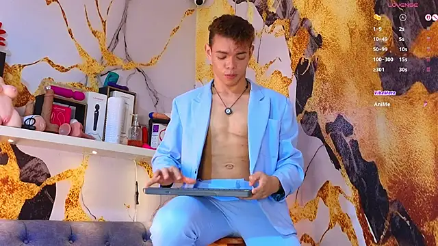 Do you want to enjoy everything I can give you in a show? ❤️ - vidéo du modèle de showcams Nijinsky_LatinBoy