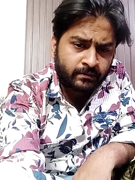 Nude  and sexy talk - vidéo du modèle de showcams indihotguy