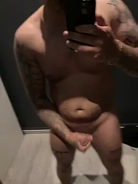 Public Gym Cumshot Dressingroom 💦 - video by Springoflove cam model