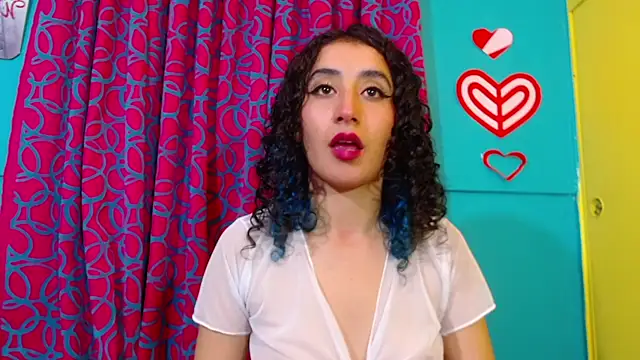 I am very delicious for you - video by valerie_mase cam model