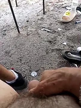 [17 Sep 13:50] Public Show – видео вебкам-модели Cloudin_around