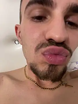 Show ass figers 💦💦👈 - Demonpull69 adlı kamera modelinin videosu