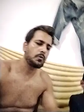 Couple private show full naked dance,  sucking - vidéo du modèle de showcams DADDYOFALLDADDY