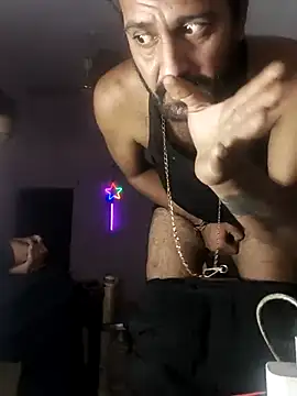 [29 Nov 01:08] Private Show couple - vidéo du modèle de showcams DADDYOFALLDADDY