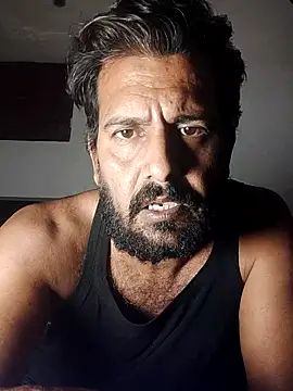 Full nude in minus 5 degree - vidéo du modèle de showcams DADDYOFALLDADDY