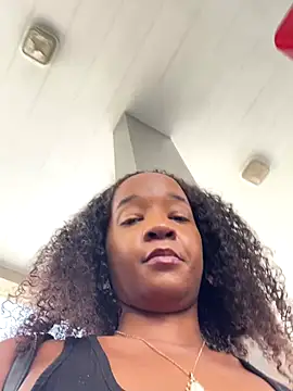 [13 Jul 13:13] Public Show - video by DominaLunaLusty cam model