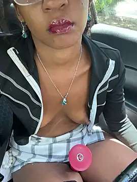 [28 Jul 14:01] Public Show - video by DominaLunaLusty cam model