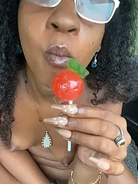 I put a lollipop in my pussy and ate it [23 Aug 08:52] Public Show - video by DominaLunaLusty cam model