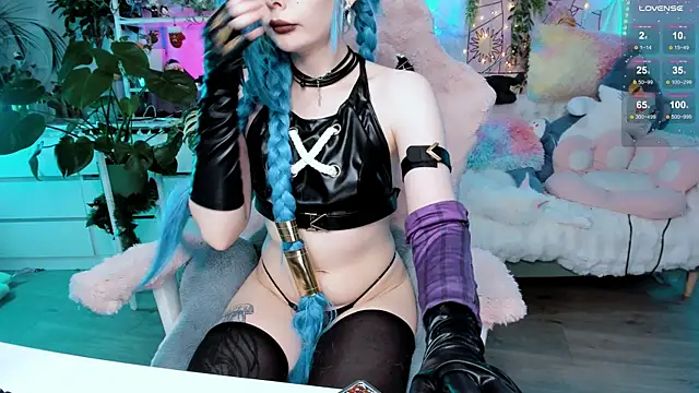 Dildo play Jinx