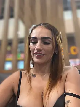 [27 Jun 19:45] Private Show - Vídeo de Samantha_bigboobs, modelo de vídeos