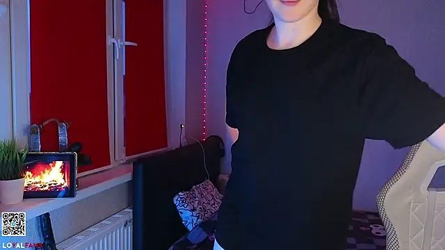 Private Show I show my naked body, masturbate, spit on my tits, fuck myself dildo - video by mon_lola cam model