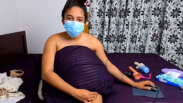Full face open blow job,fingering,milk - clip cu Tatoo_girl model videochat