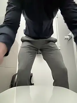 [10 Mar 16:29] Private show university jerk off - video by luciothegoat cam model