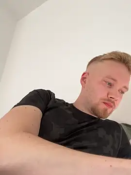 [4 Aug 09:28] Private Show - video by luciothegoat cam model