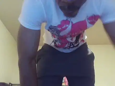 [12 Apr 01:35] Private Show - vídeo de la modelo de cam MrDaddyBbSnake